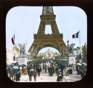 Parijs Expositie: Pont dJena richting het Kasteel van Water, 1900 door French Photographer